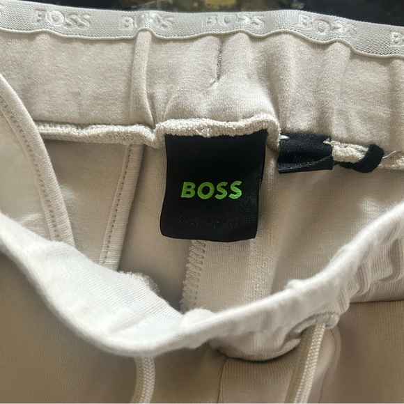 BOSS pants | Men Small | lt beige/gray | Like New - Picture 7 of 7